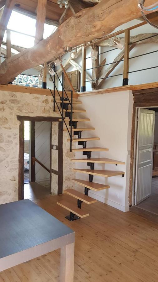 Gîte loustalneve Bourg-de-Visa Exterior foto